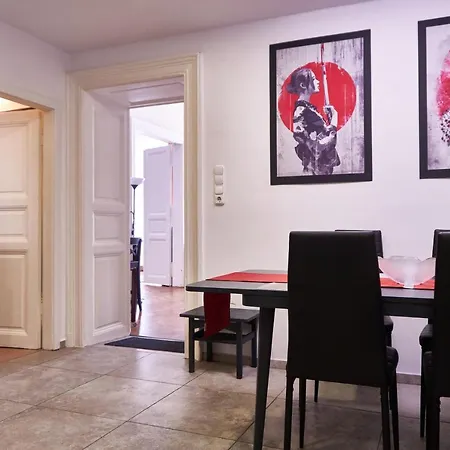 Ili Apartment *