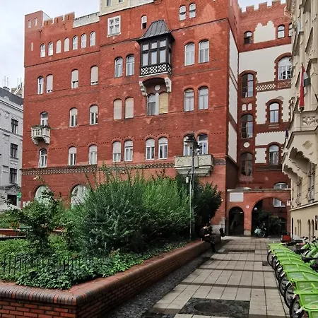 Ili Apartment *